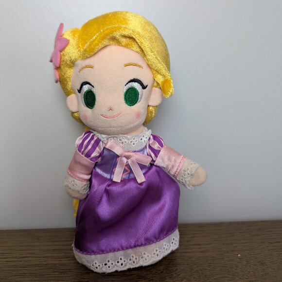 nuimos Disney Tangled Rapunzel Posable Doll w/removable clothes - Picture 1 of 5